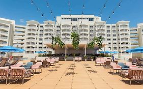 The Royal Caribbean Resort Cancun